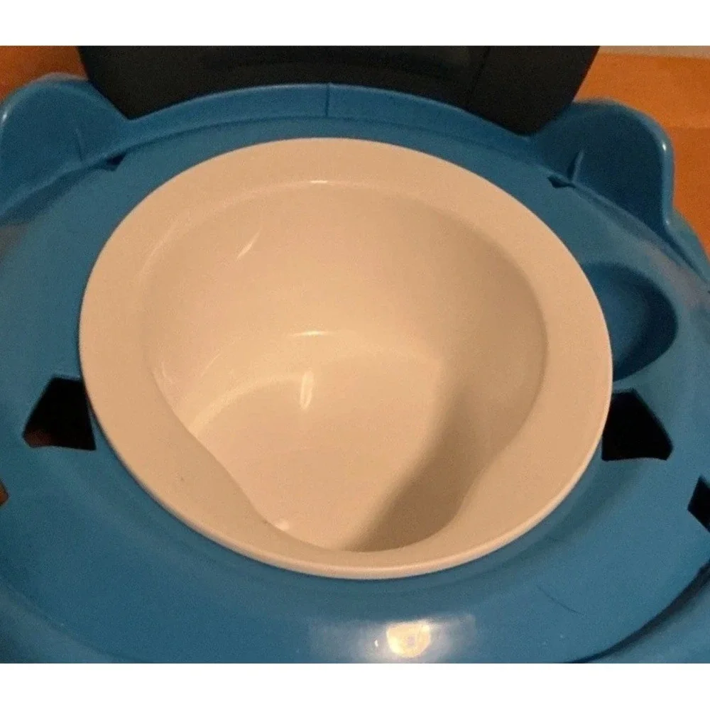 Hot Wheels Blue Race Car Potty Training Toilet Includes Detachable Toddler - Picture 11 of 14